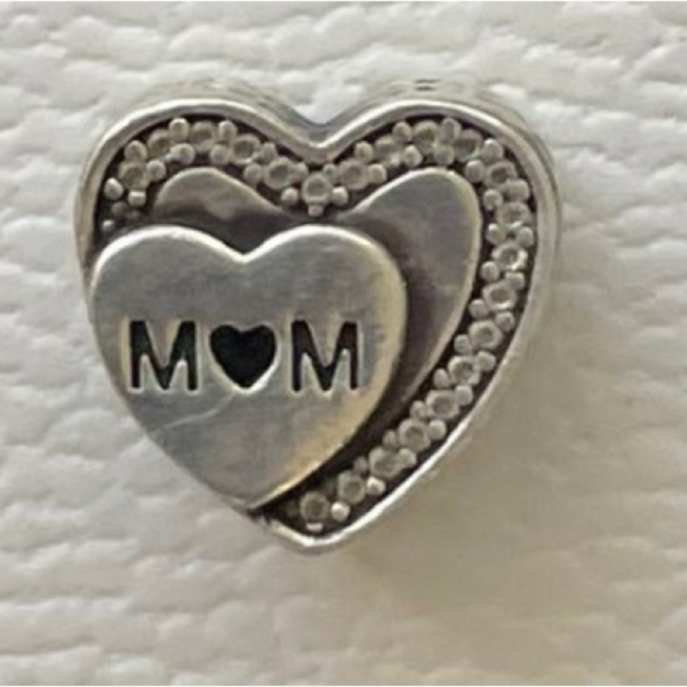 NIB Pandora Silver Heart 'MOM' Charm